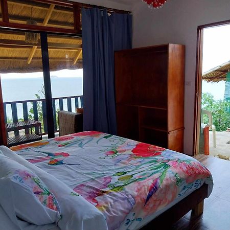 Miley Lodging Restobar New Busuanga Exterior photo